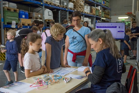 Ausgabe der Junior-Baumeister-Medaillen