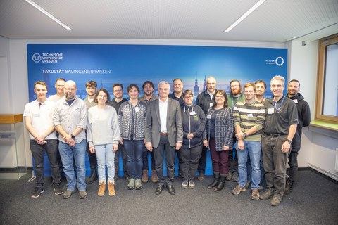 Gruppenbild der Teilnehmer 