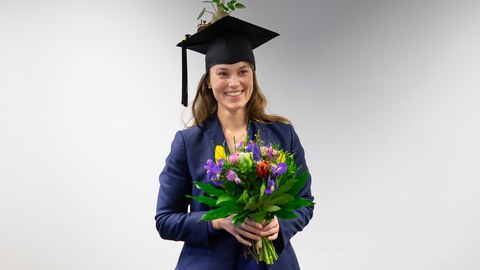 Portraitaufnahme mit Doktorhut