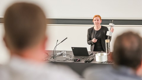 Referentin am Rednerpult