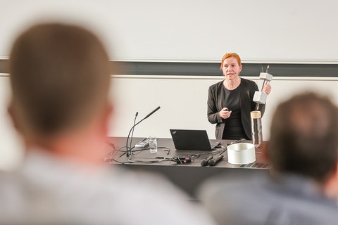 Referentin am Rednerpult