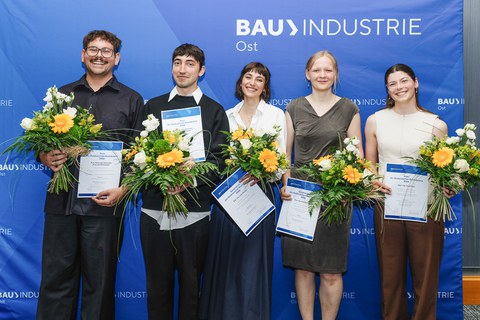 Gruppenbild mit allen Preisträgern