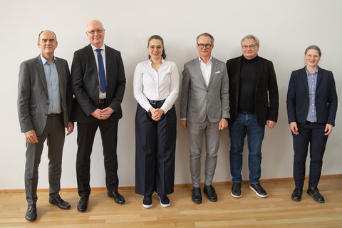 Gruppenfoto mit der Promotionskommission
