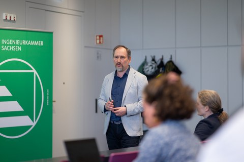 Prof. Mechtcherine, Sprecher Care
