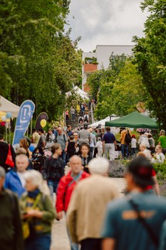 Viele Besucher auf dem Fest
