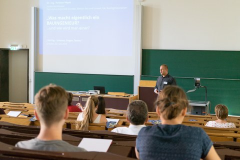 Dr. Torsten Heyer, Vorlesung