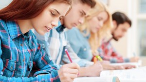 Studierende im Hörsaal