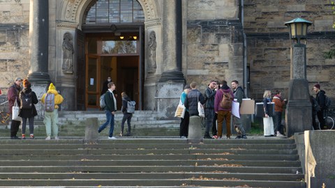 Vorlesung Gestaltungslehre in der Lukaskirche