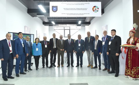 251106 Gruppenbild CAGEB