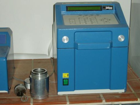 IKA Kalorimeter