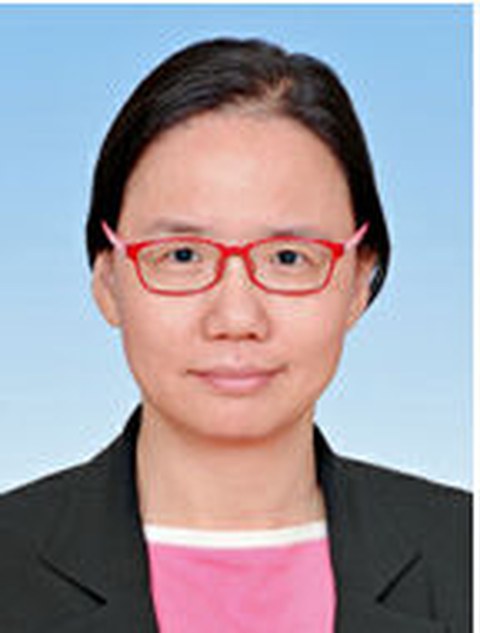 Frau Xin Zhang