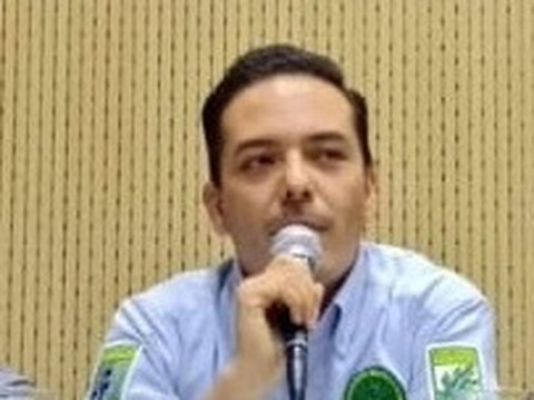 Andres Ochoa P.