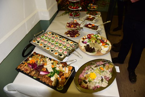 Abendbuffet zum Abschluss des ersten Tages