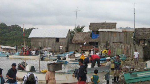 ein Fischerhafen in Südamerika