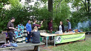 Verkaufsstand beim Geogrillen im Hülsse-Park