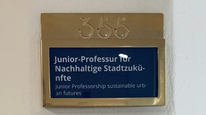 Türschild der Juniorprofessur