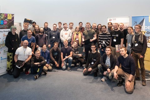 Gruppenbild Hackathon 2019