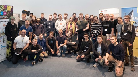 Gruppenbild Hackathon 2019