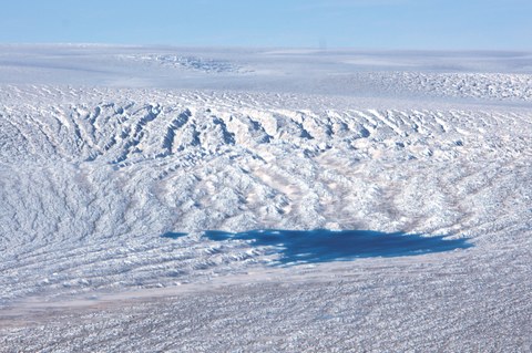 Blick stromaufwärtes über den 79°N-Gletscher in Nordost-Grönland