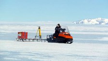Skidoo-Messfahrt über Blaueis