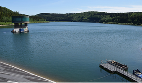 Illustration: Photograph of Lichtenberg Reservoir