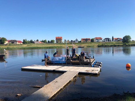 Start Forschungsfahrt DD-Magdeburg, Tag 2, Start in Riesa