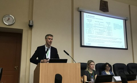 Dr. Christoph Wünsch während seines Vortrages in Perm in Russland im Dezember 2019