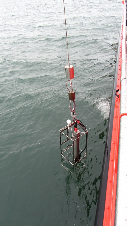 Multiparameter-Sonde an Bord des Forschungsschiffes 'Kormoran'