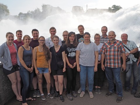 Gruppenfoto am Rheinfall
