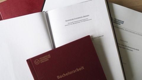 Sammlung von Abschlussarbeiten