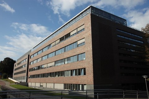View of the New Building for Chemistry from the Bergstrasse