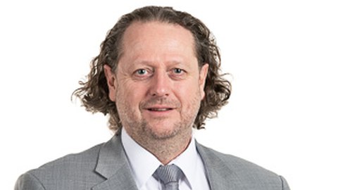 Foto. Porträt von Prof. André Lerch