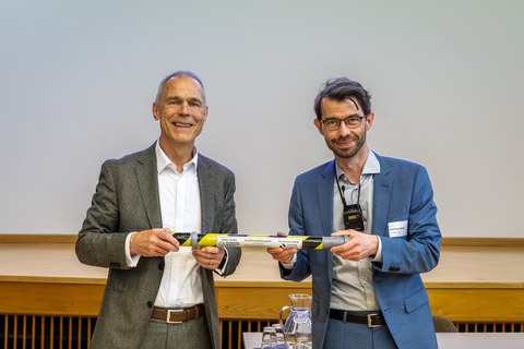 Staffelstabübergabe zwischen Prof. Peter Krebs und Prof. Korbinian Kätzl