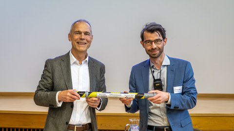 Staffelstabübergabe zwischen Prof. Peter Krebs und Prof. Korbinian Kätzl