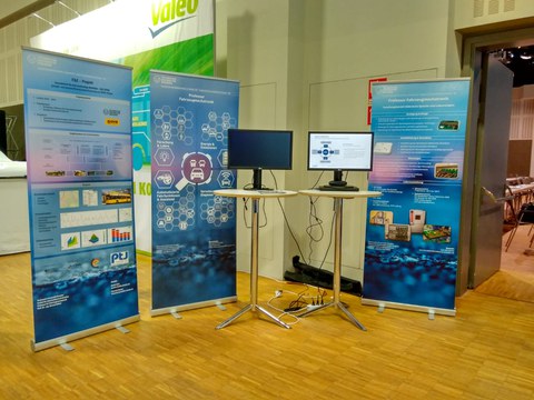 Stand der Professur Fahrzeugmechatronik auf der 10. VDV-Konferenz Elekbu 2019