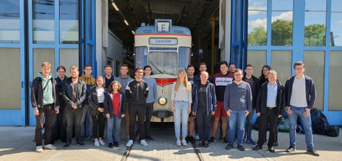 Gruppenbild bei der Rostocker Straßenbahn AG