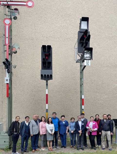 Gruppenfoto im Signalgarten