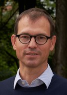 Portrait Prof. Jens Borken-Kleefeld