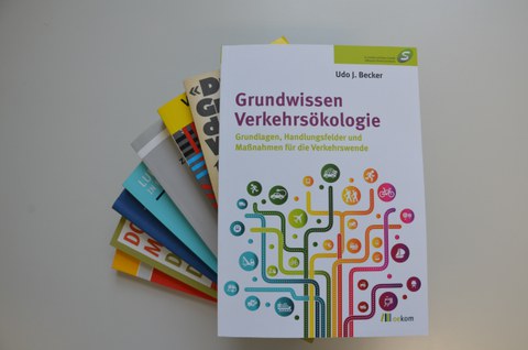 Das Verkehrsökologiebuch