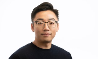 Dianzhao Li1