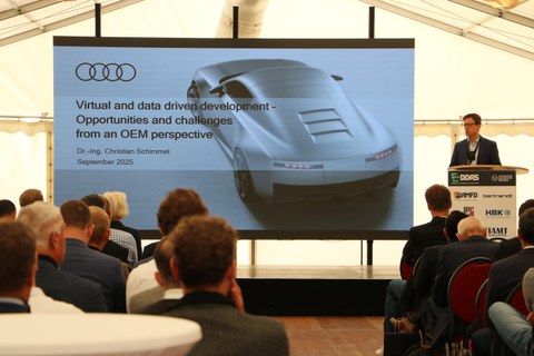 Vortrag von Dr. Christian Schimmel zu virtuellen Methoden der AUDI AG