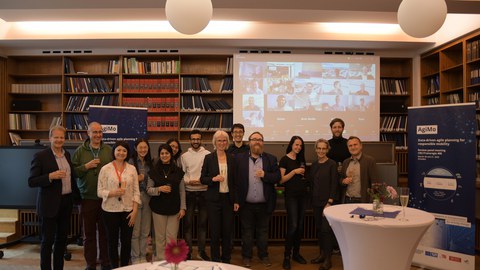 Gruppenbild mit Forschenden des SFB AgiMo