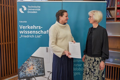 Urkundenübergabe Prof. Salander