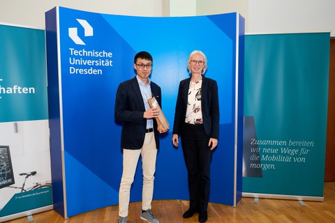 The Dean welcomes Prof. Binbin Liu to Faculty Day 2025