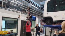 Dreharbeiten im Fahrzegtechnischen Versuchszentrum