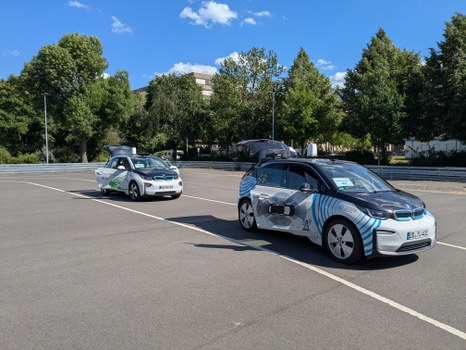 Ausgerüstete Fahrzeuge für die PHYSICS Demonstration