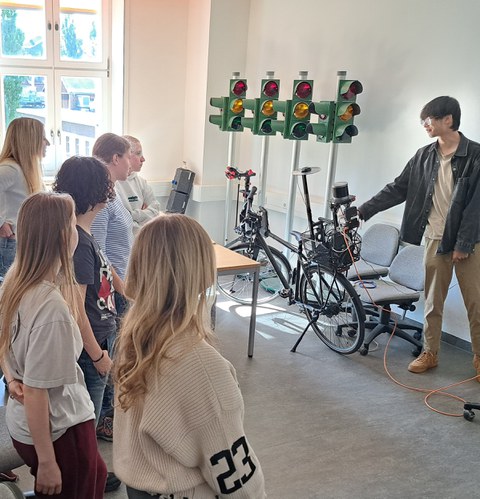Studieninteressentinnen im Rahmen des tryING Programms 2025