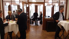 Informal exchange in the "Old Library"