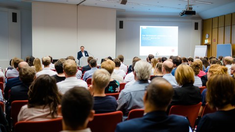 Keynote speech by Mr. Lothar Schröder (ver.di)