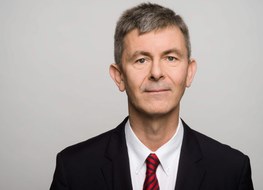 Dr. Stephan Bauer